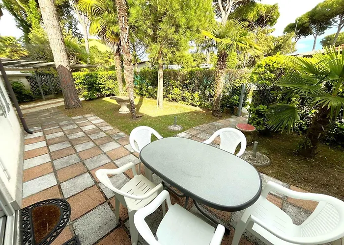 Apartment In 54706 *